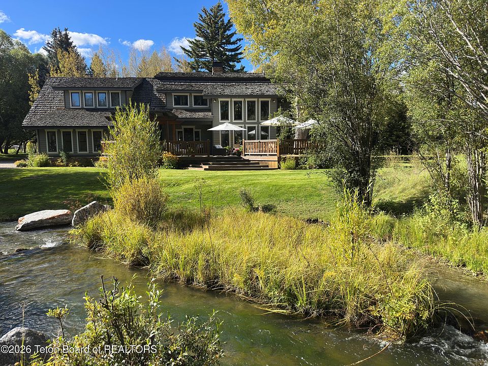 1st image of 2800 Phlox Rd