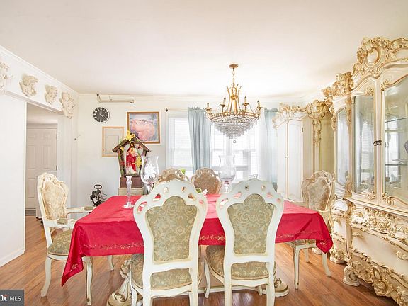 2nd image of 7 Gainor Rd