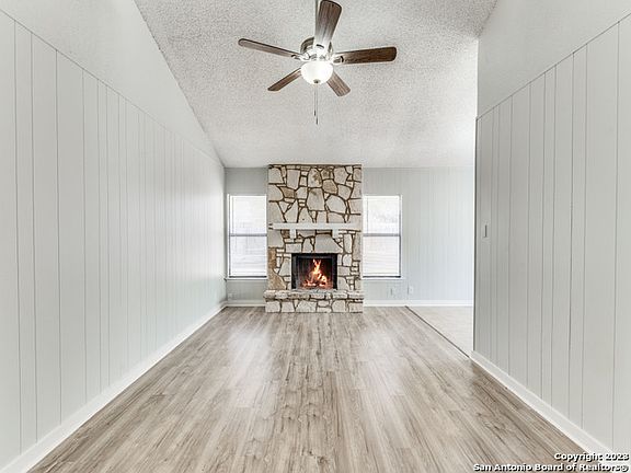 3rd image of 5355 VISTA GLEN ST