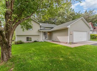 2314 Granada Ave N, Oakdale, MN 55128