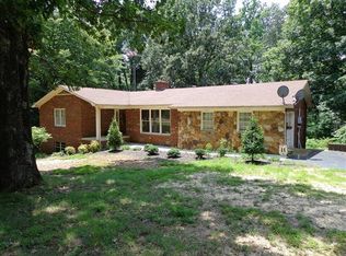 859 Cedar Dr, Camden, TN 38320