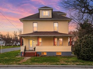 711 Wellham Ave, Glen Burnie, MD 21061