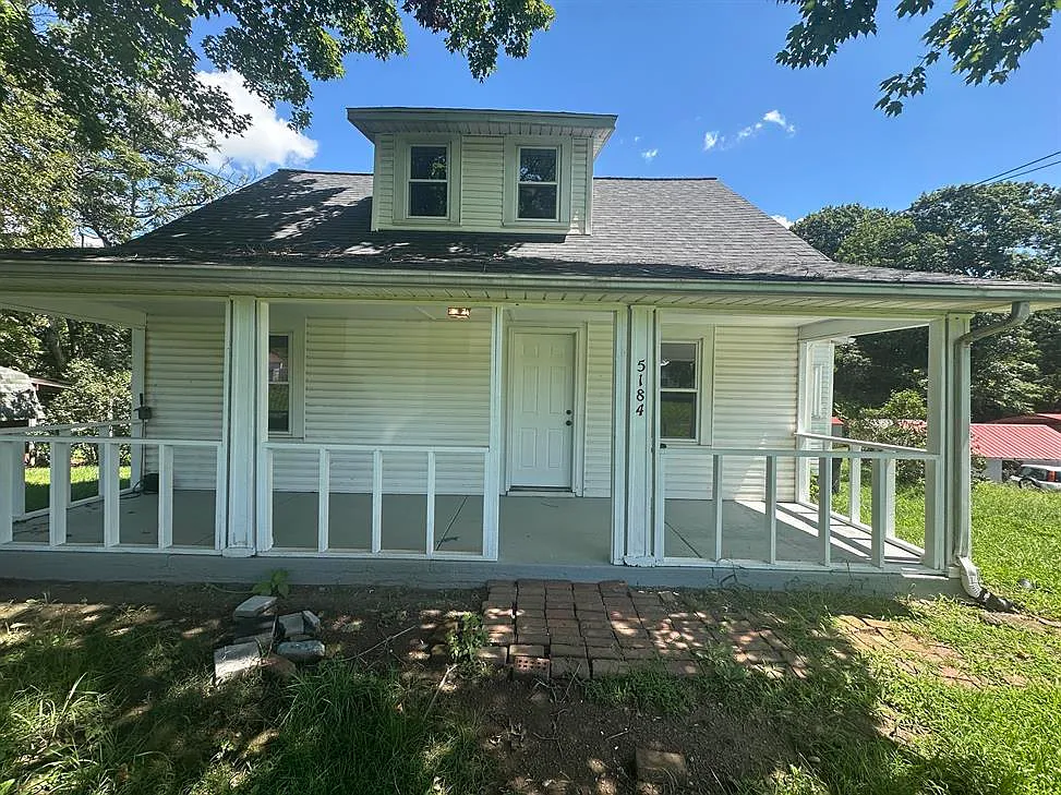 2 bed, 1.0 bath, 1254 sqft, $1,500 — Photo 1
