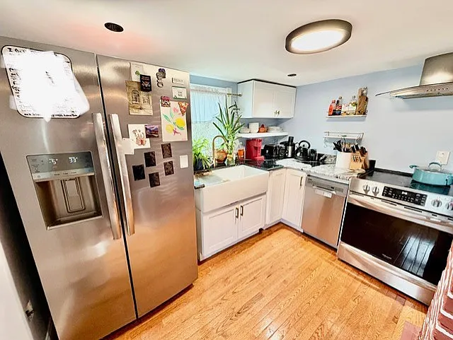 1 bed, 9999 sqft, $2,200 — Photo 2