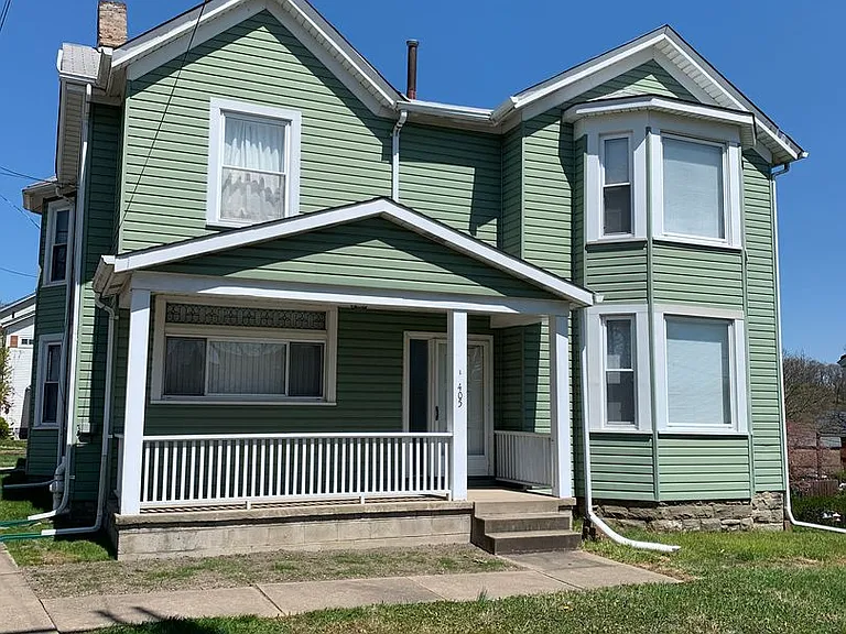 405 Grant Ave — Photo 2