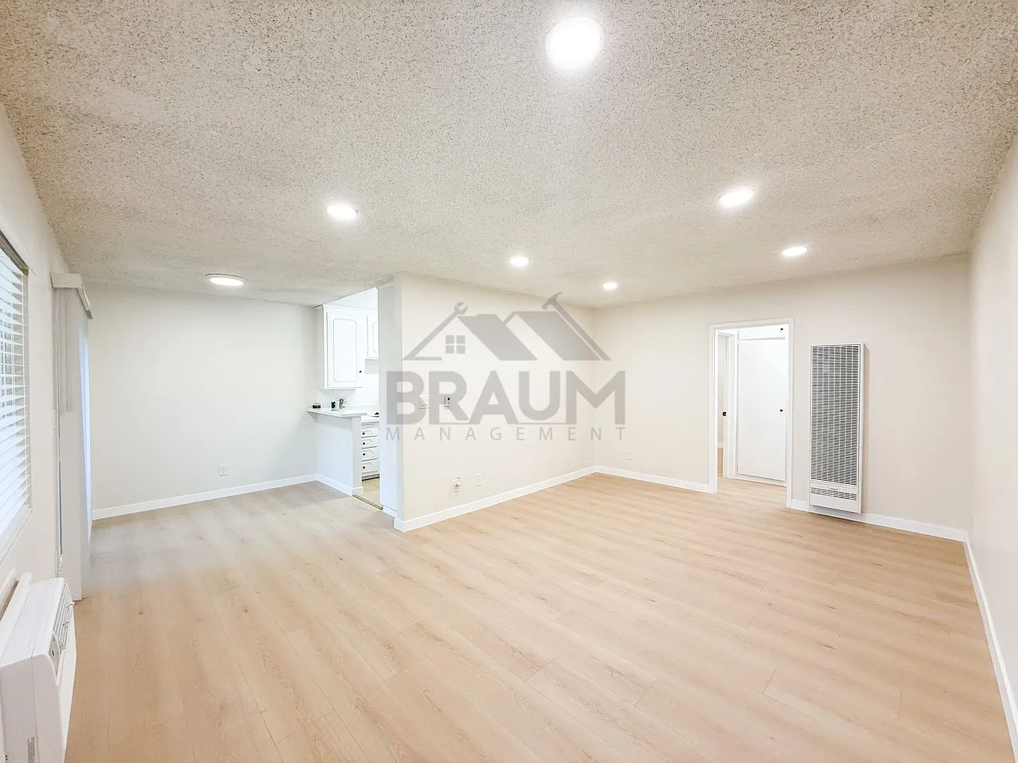 18350 NAPA ST. — Photo 3