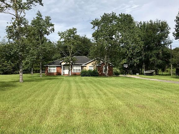 2nd image of 168 SW Oakwood Ct