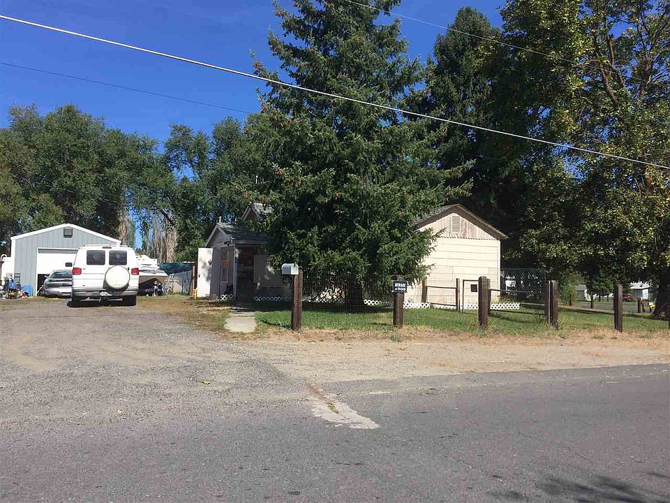 2nd image of 3827 E Weile Ave