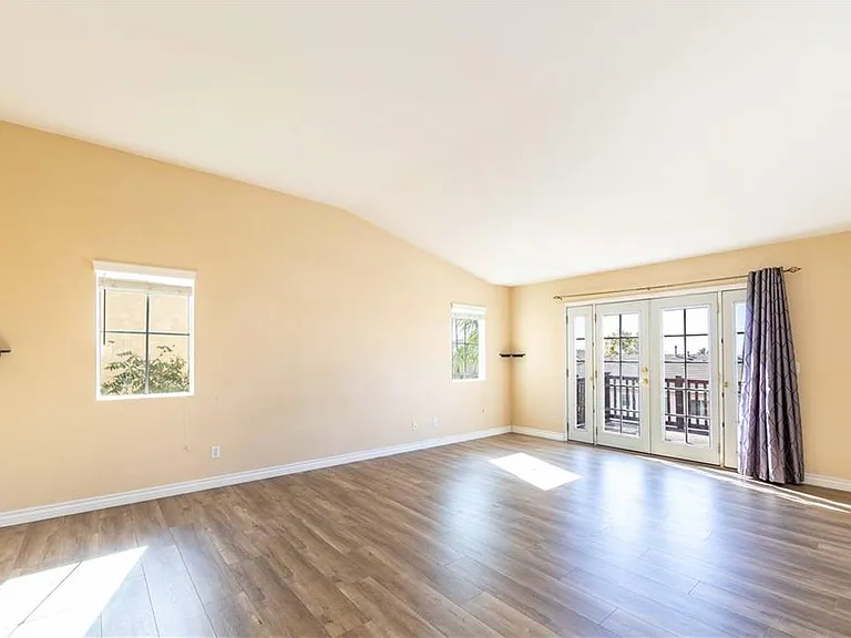 15561 Hammett Ct — Photo 20