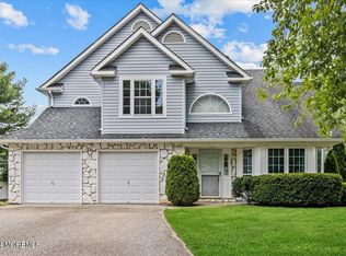 123 Silverwood Ct, Toms River, NJ 08753