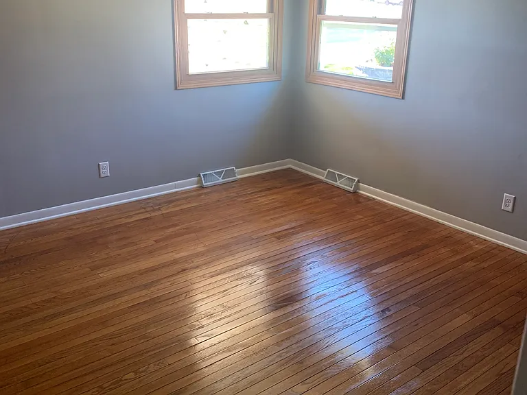 1016 South Ave — Photo 5