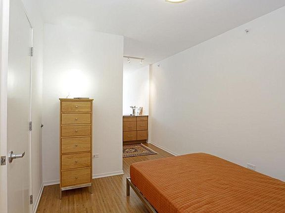3rd image of 186 E Illinois St #2204
