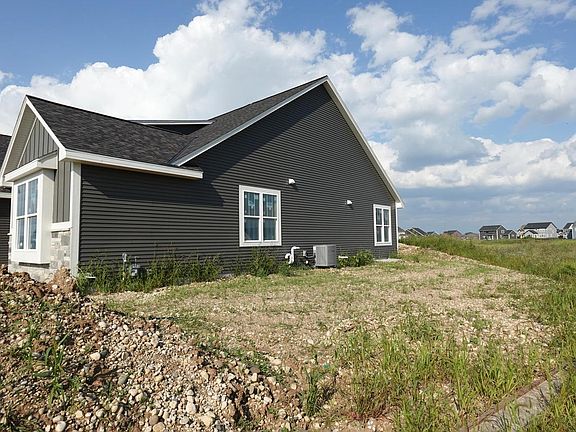 3rd image of 1713 Switchgrass STREET