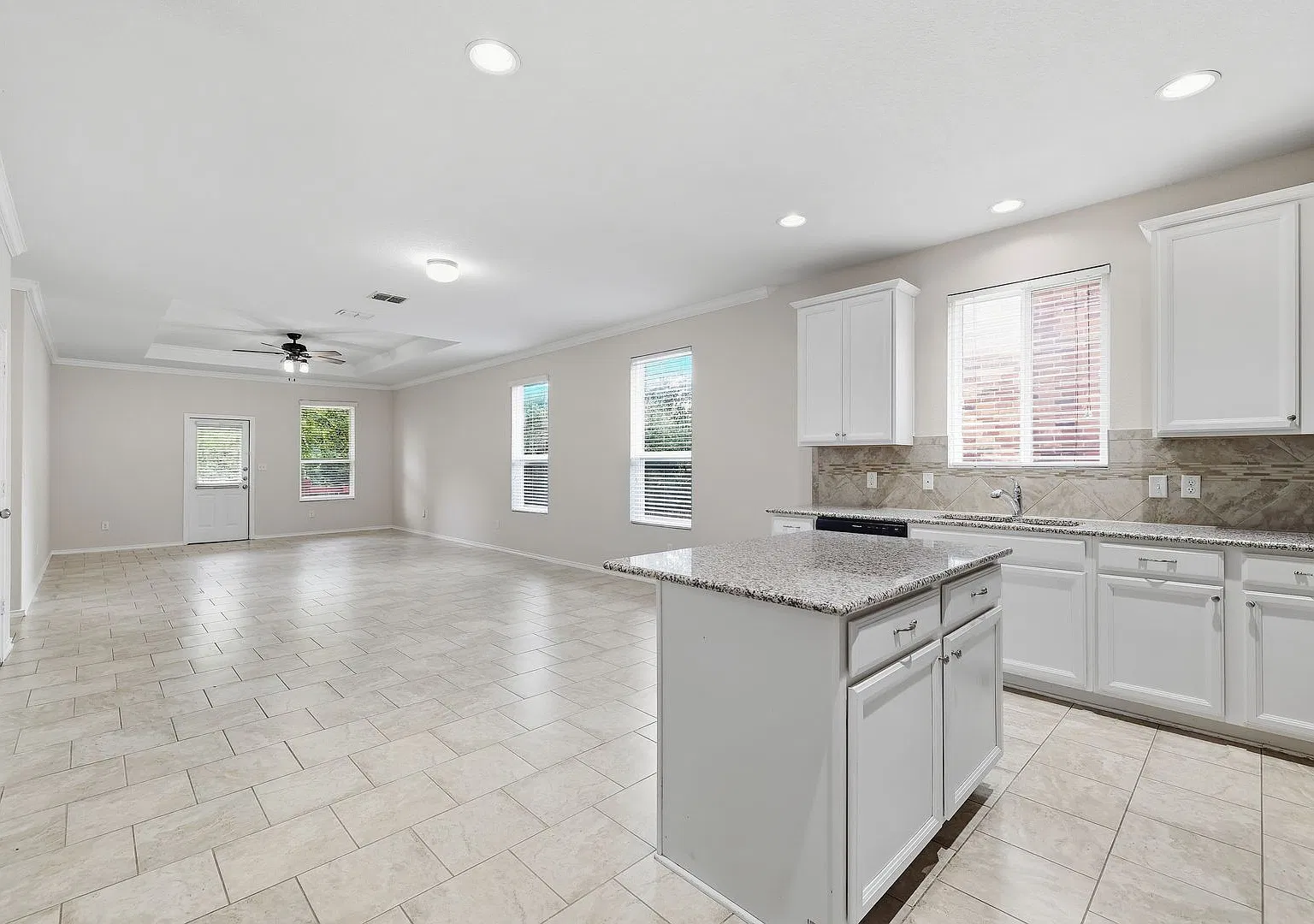 Arcadia Ridge Gem with Greenbelt Views & Covered Patio — Photo 3