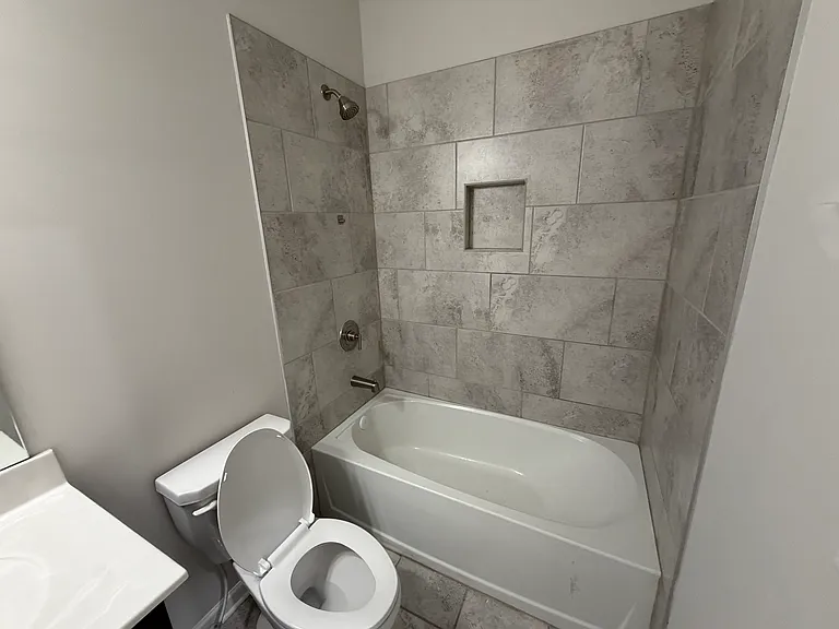 4180 Essex Pond Way — Photo 12