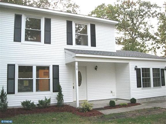 2nd image of 30 Brenner St