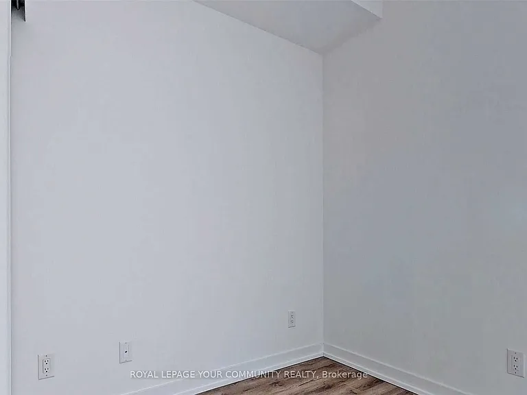 20 Edward St #718 — Photo 9