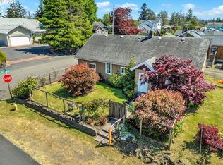 84 SE 10th Pl, Warrenton, OR 97146