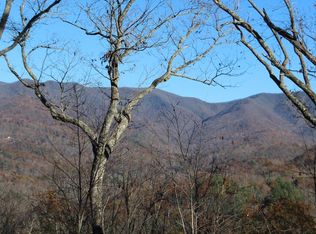 1 Gabriel Rdg, Hayesville, NC 28904