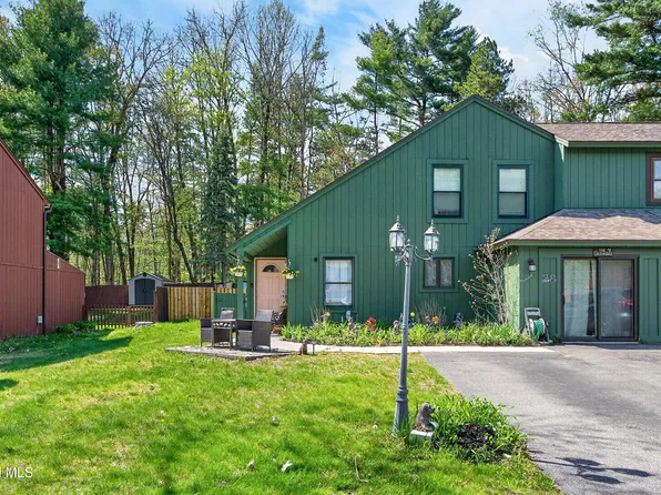 28 Thimbleberry Road, Malta, NY 12020