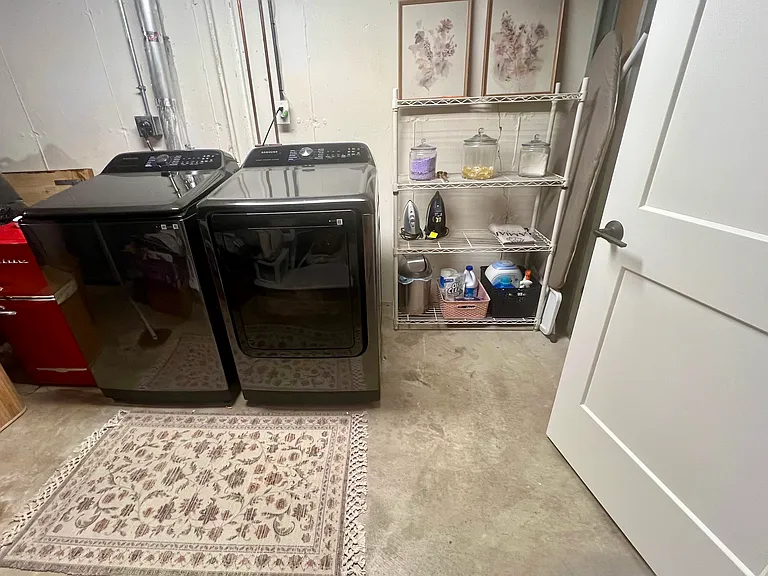 Utility/Laundry room & more storage (Washer & Dryer included w house)