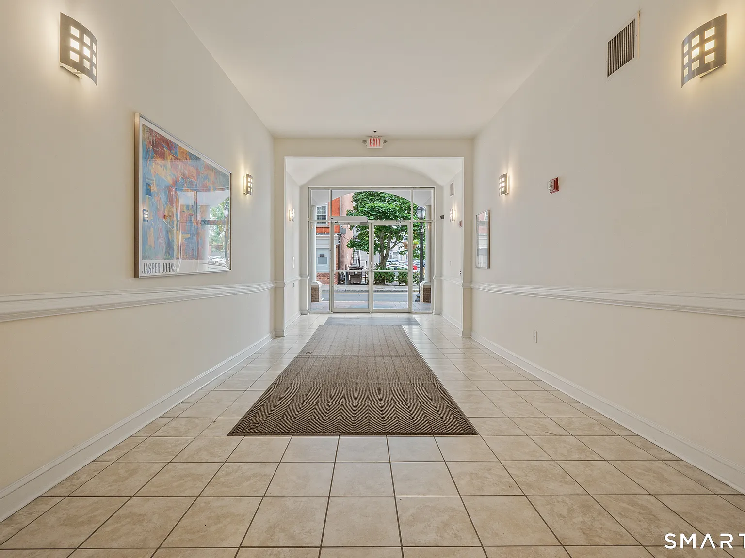 1 bed, 1.5 bath, 672 sqft, $2,050 — Photo 4