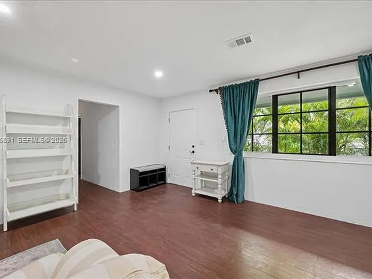 3490 William Ave — Photo 8