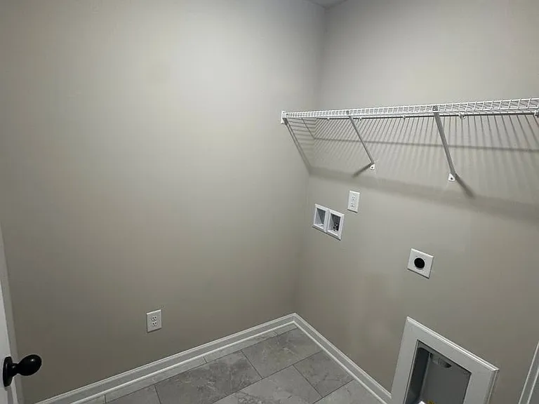 2128 Clapham Ct — Photo 8