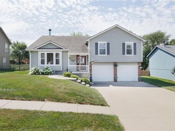 4612 Crystal Dr, Saint Joseph, MO 64503