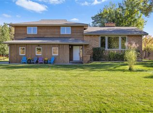 3140 Robindale Dr, Billings, MT 59101