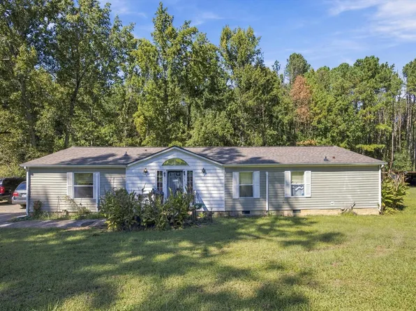144 Betsy Ln, Rossville, GA 30741