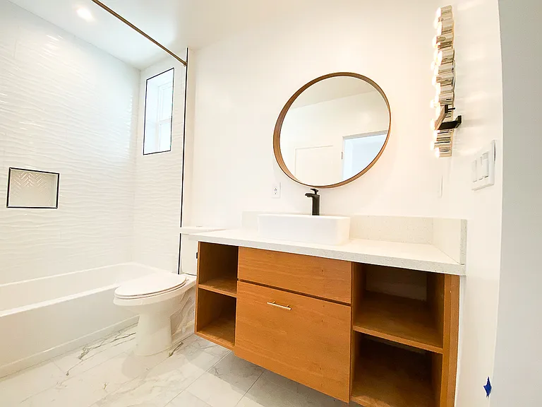 3003 S Cloverdale Ave — Photo 13