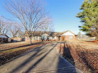 10104 S 200th East Ave, Broken Arrow, OK 74014