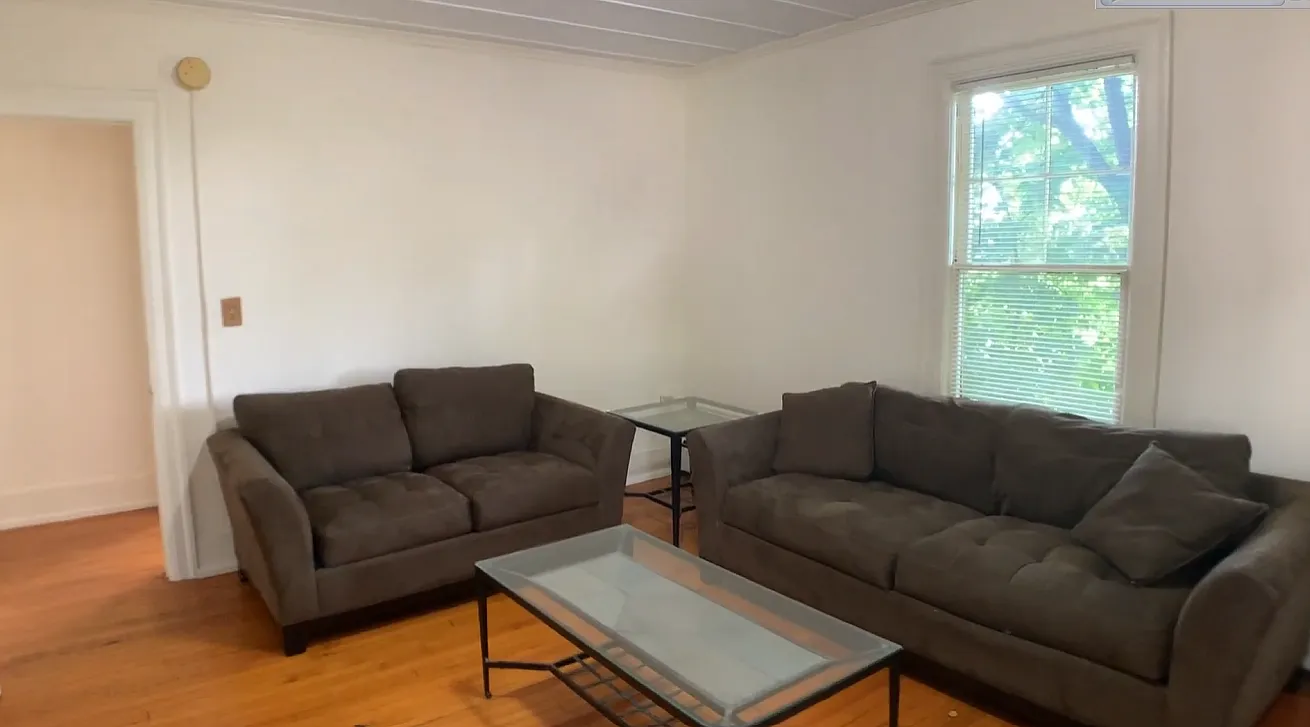 102 Highland Place - 4 — Photo 3