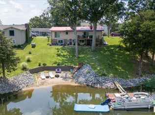 468 Clifty Heights Dr, Marion, IL 62959