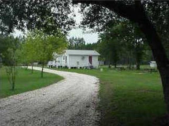 FULLY FURNISHED COTTAGES