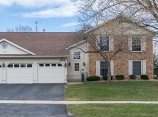 3919 Summerfield Ln NE #2, Cedar Rapids, IA 52402
