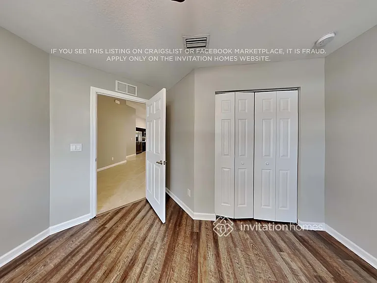 598 SW Ester Ave — Photo 6