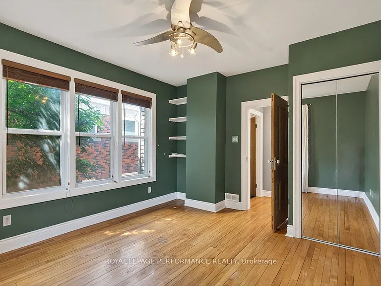 313 Lebreton St S — Photo 18