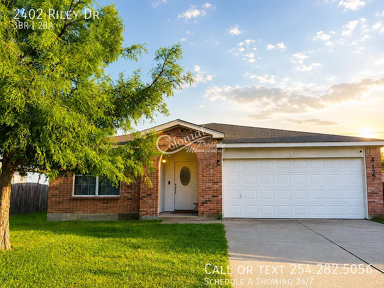 2402 Riley Dr — Photo 1