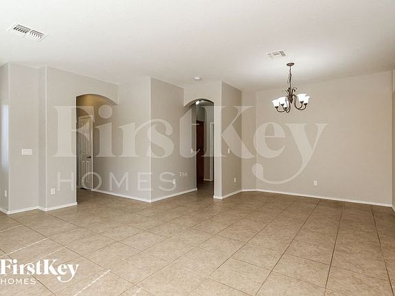 4th image of 4417 S 100th Ln