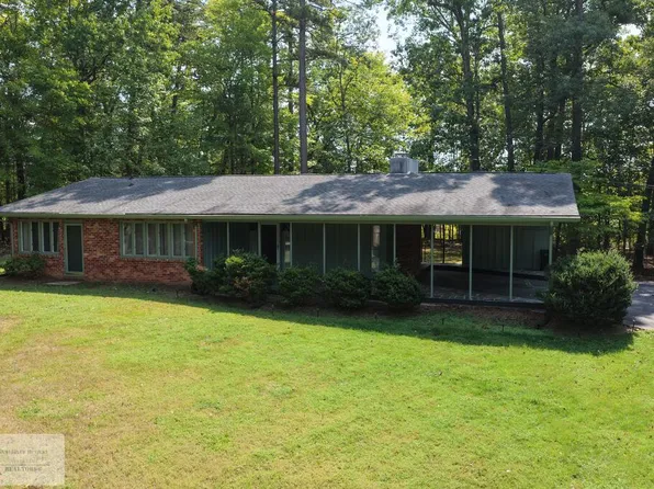 200 Country Club Dr, Danville, VA 24541
