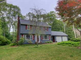 201 Linden Dr, Kingston, RI 02881