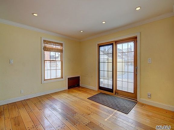 4th image of 5320 212th St