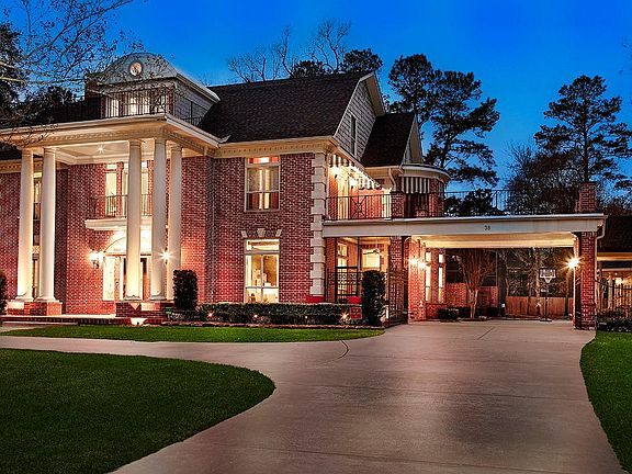 2nd image of 38 Grogans Point Rd