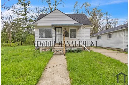 18437 Trinity St Photo 1