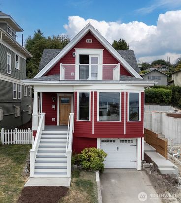 911 32nd Avenue S, Seattle, WA 98144