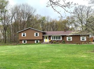 6794 N Apple Creek Rd, Smithville, OH 44677