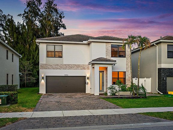 3rd image of 18452 Glenstone Street