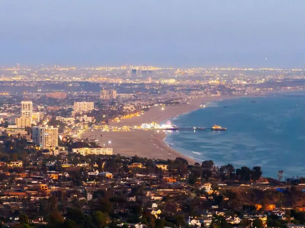 1058 Vista Grande Dr, Pacific Palisades, CA 90272